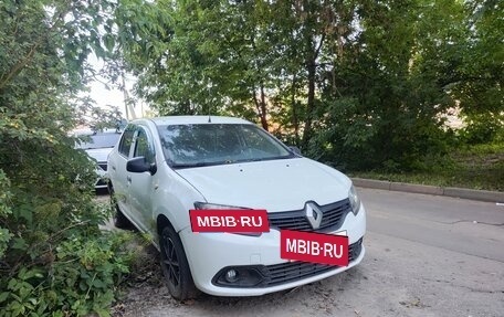 Renault Logan II, 2015 год, 320 000 рублей, 3 фотография