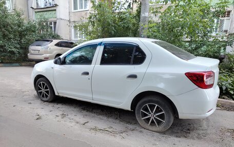 Renault Logan II, 2015 год, 320 000 рублей, 6 фотография