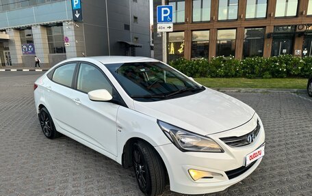 Hyundai Solaris II рестайлинг, 2016 год, 915 000 рублей, 5 фотография
