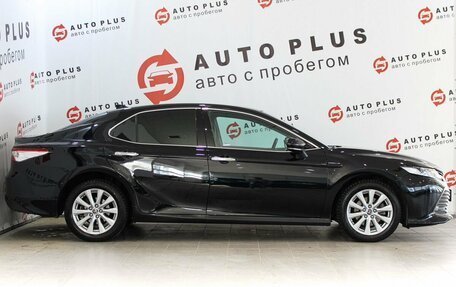 Toyota Camry, 2020 год, 2 299 000 рублей, 6 фотография