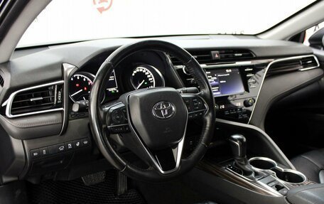 Toyota Camry, 2020 год, 2 299 000 рублей, 9 фотография