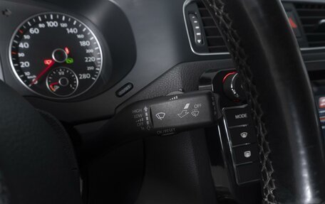 Volkswagen Jetta VI, 2011 год, 999 000 рублей, 15 фотография