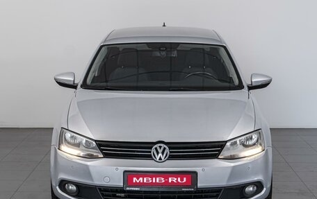 Volkswagen Jetta VI, 2011 год, 999 000 рублей, 3 фотография