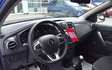 Renault Logan II, 2022 год, 1 400 000 рублей, 17 фотография