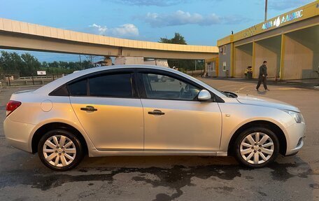 Chevrolet Cruze II, 2011 год, 600 000 рублей, 4 фотография