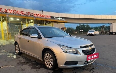 Chevrolet Cruze II, 2011 год, 600 000 рублей, 3 фотография