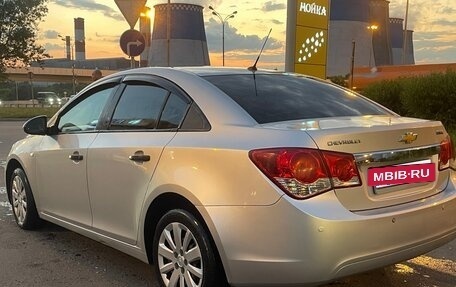 Chevrolet Cruze II, 2011 год, 600 000 рублей, 7 фотография