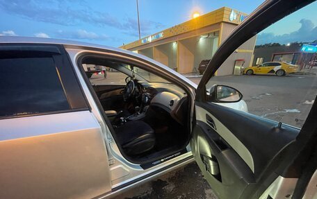 Chevrolet Cruze II, 2011 год, 600 000 рублей, 14 фотография