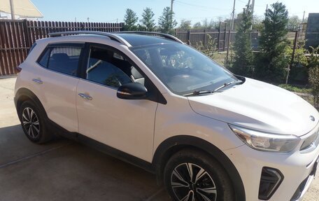 KIA Stonic, 2019 год, 1 790 000 рублей, 2 фотография