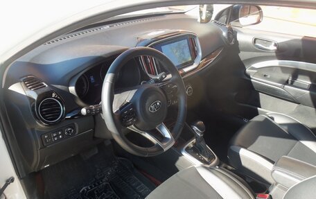 KIA Stonic, 2019 год, 1 790 000 рублей, 5 фотография