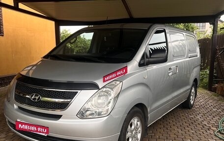 Hyundai Grand Starex Grand Starex I рестайлинг 2, 2010 год, 1 280 000 рублей, 6 фотография