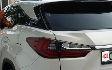 Lexus RX IV рестайлинг, 2018 год, 4 750 000 рублей, 9 фотография