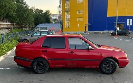 Volkswagen Vento, 1993 год, 160 000 рублей, 4 фотография