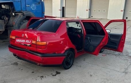 Volkswagen Vento, 1993 год, 160 000 рублей, 9 фотография