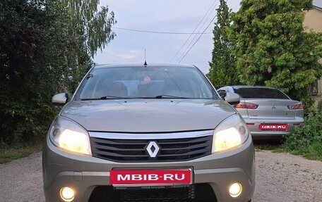 Renault Sandero I, 2011 год, 645 000 рублей, 1 фотография