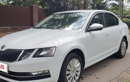 Skoda Octavia, 2020 год, 1 700 000 рублей, 2 фотография