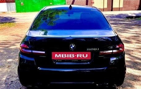BMW 5 серия, 2016 год, 2 490 000 рублей, 3 фотография