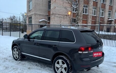 Volkswagen Touareg III, 2008 год, 1 350 000 рублей, 2 фотография