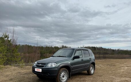 Chevrolet Niva I рестайлинг, 2018 год, 800 000 рублей, 3 фотография