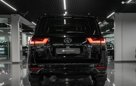 Toyota Land Cruiser, 2025 год, 13 300 000 рублей, 6 фотография