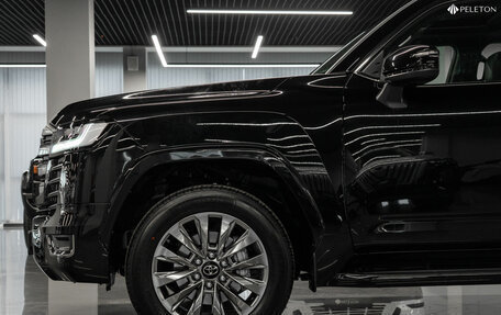 Toyota Land Cruiser, 2025 год, 13 300 000 рублей, 30 фотография