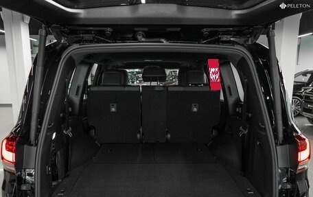 Toyota Land Cruiser, 2025 год, 13 300 000 рублей, 28 фотография
