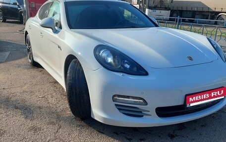 Porsche Panamera II рестайлинг, 2013 год, 3 200 000 рублей, 3 фотография