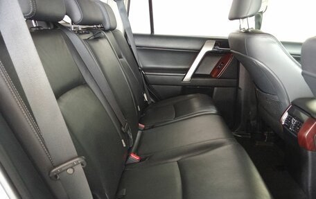 Toyota Land Cruiser Prado 150 рестайлинг 2, 2016 год, 3 397 000 рублей, 10 фотография