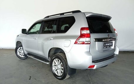 Toyota Land Cruiser Prado 150 рестайлинг 2, 2016 год, 3 397 000 рублей, 4 фотография