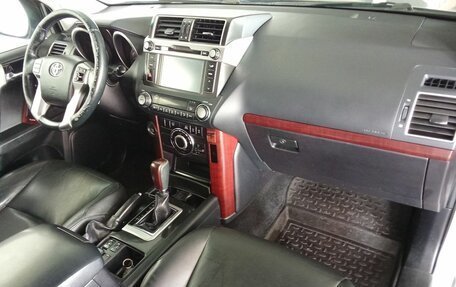 Toyota Land Cruiser Prado 150 рестайлинг 2, 2016 год, 3 397 000 рублей, 11 фотография