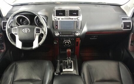 Toyota Land Cruiser Prado 150 рестайлинг 2, 2016 год, 3 397 000 рублей, 9 фотография