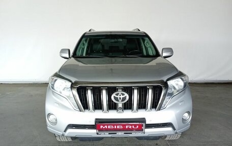 Toyota Land Cruiser Prado 150 рестайлинг 2, 2016 год, 3 397 000 рублей, 2 фотография