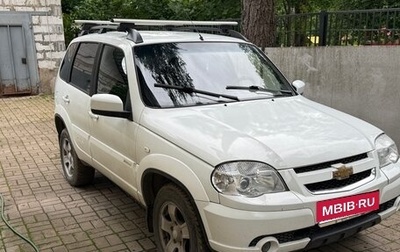 Chevrolet Niva I рестайлинг, 2012 год, 699 999 рублей, 1 фотография