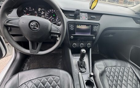 Skoda Octavia, 2017 год, 1 300 000 рублей, 10 фотография