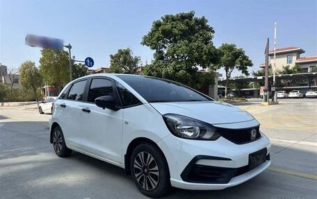 Honda Fit, 2021 год, 1 285 000 рублей, 2 фотография