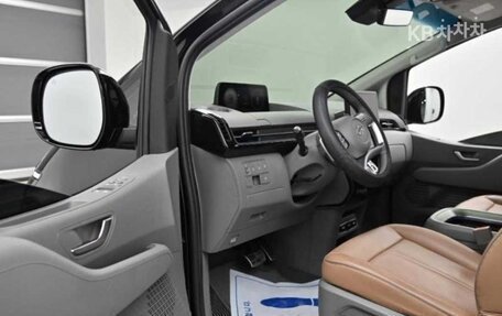 Hyundai Staria, 2023 год, 3 700 000 рублей, 8 фотография
