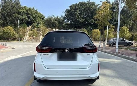 Honda Fit, 2021 год, 1 285 000 рублей, 6 фотография