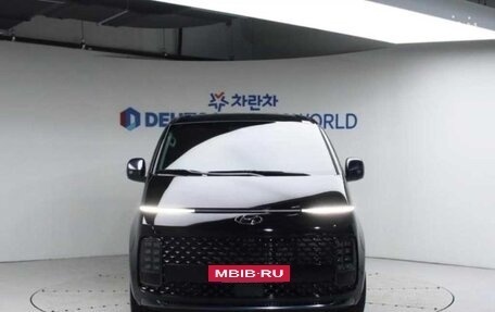 Hyundai Staria, 2023 год, 3 700 000 рублей, 3 фотография