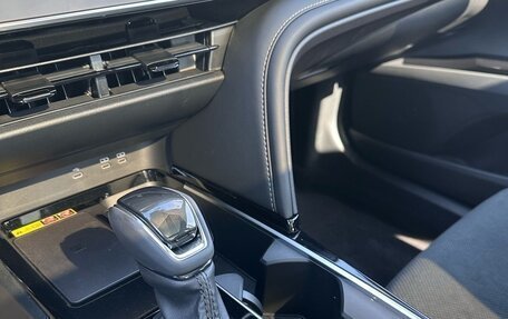 Toyota Camry, 2025 год, 3 750 000 рублей, 6 фотография
