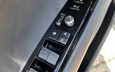 Toyota Camry, 2025 год, 3 750 000 рублей, 5 фотография