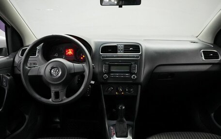 Volkswagen Polo VI (EU Market), 2011 год, 695 000 рублей, 13 фотография