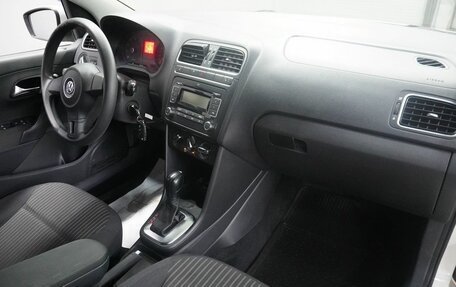 Volkswagen Polo VI (EU Market), 2011 год, 695 000 рублей, 10 фотография