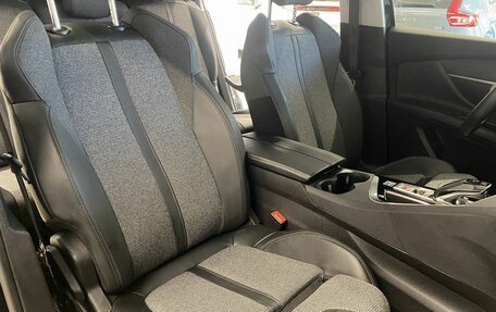 Peugeot 5008 II, 2020 год, 2 399 000 рублей, 13 фотография