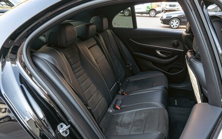 Mercedes-Benz E-Класс, 2019 год, 3 780 000 рублей, 14 фотография