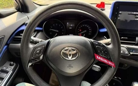 Toyota C-HR I рестайлинг, 2021 год, 2 000 000 рублей, 7 фотография