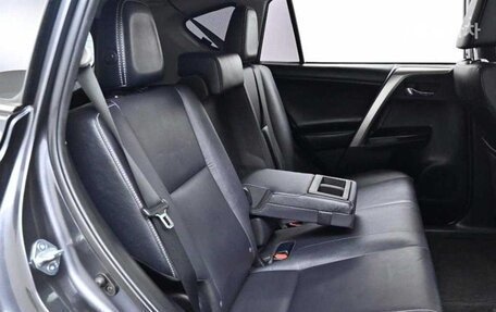 Toyota RAV4, 2018 год, 2 700 000 рублей, 8 фотография