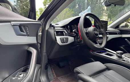 Audi A4, 2022 год, 2 550 000 рублей, 11 фотография