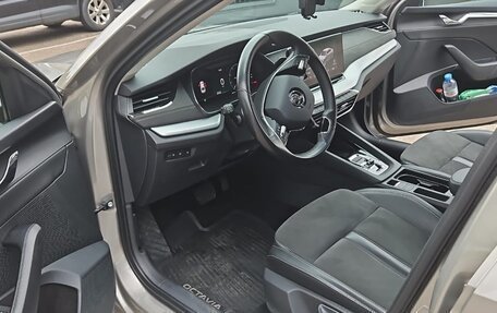 Skoda Octavia IV, 2021 год, 2 190 000 рублей, 9 фотография