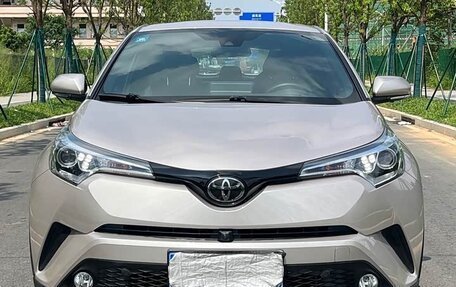 Toyota C-HR I рестайлинг, 2020 год, 2 035 000 рублей, 2 фотография