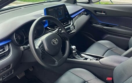 Toyota C-HR I рестайлинг, 2020 год, 2 035 000 рублей, 6 фотография
